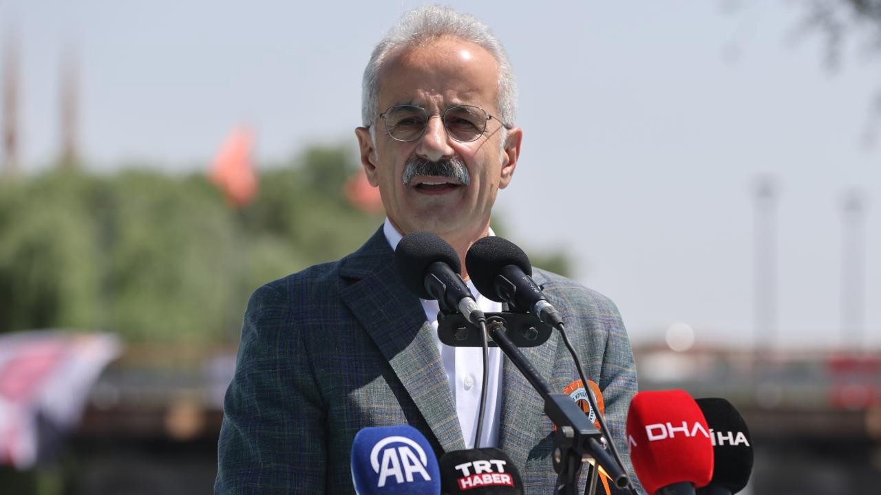 Bakan Uraloğlu’na otoyolda radar cezası