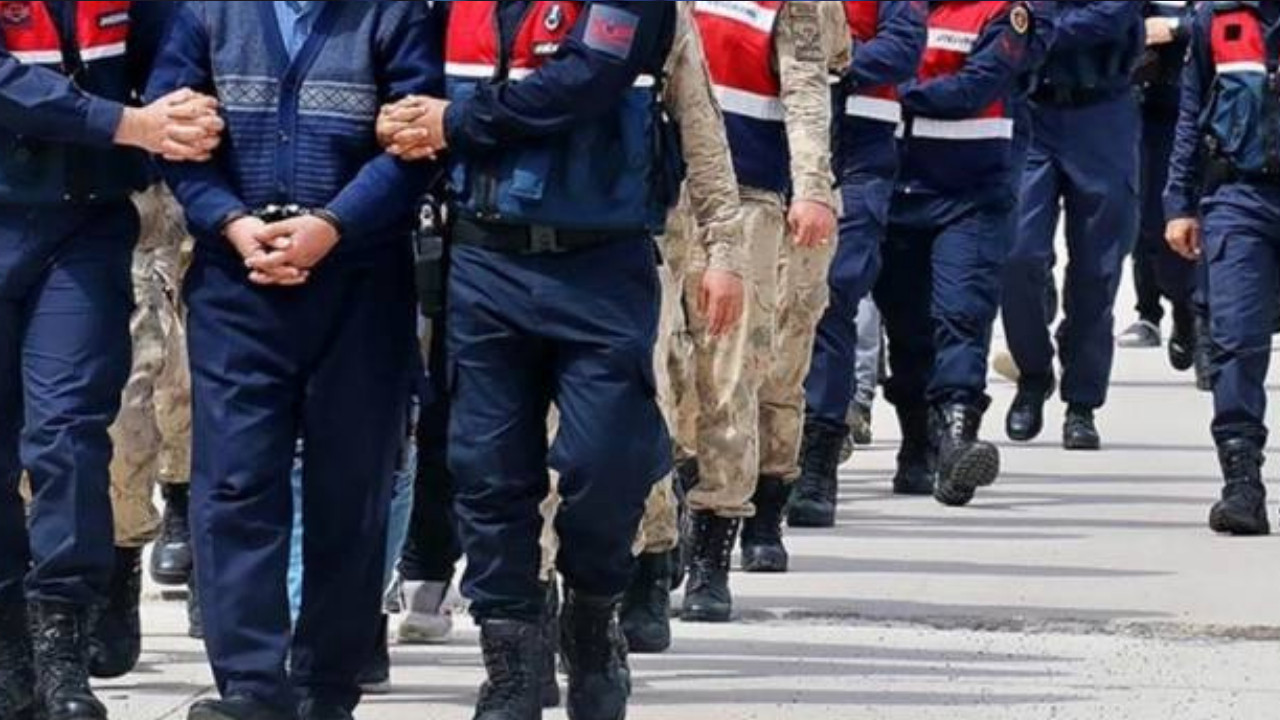 Jandarma ülke genelinde suçlulara nefes aldırmadı