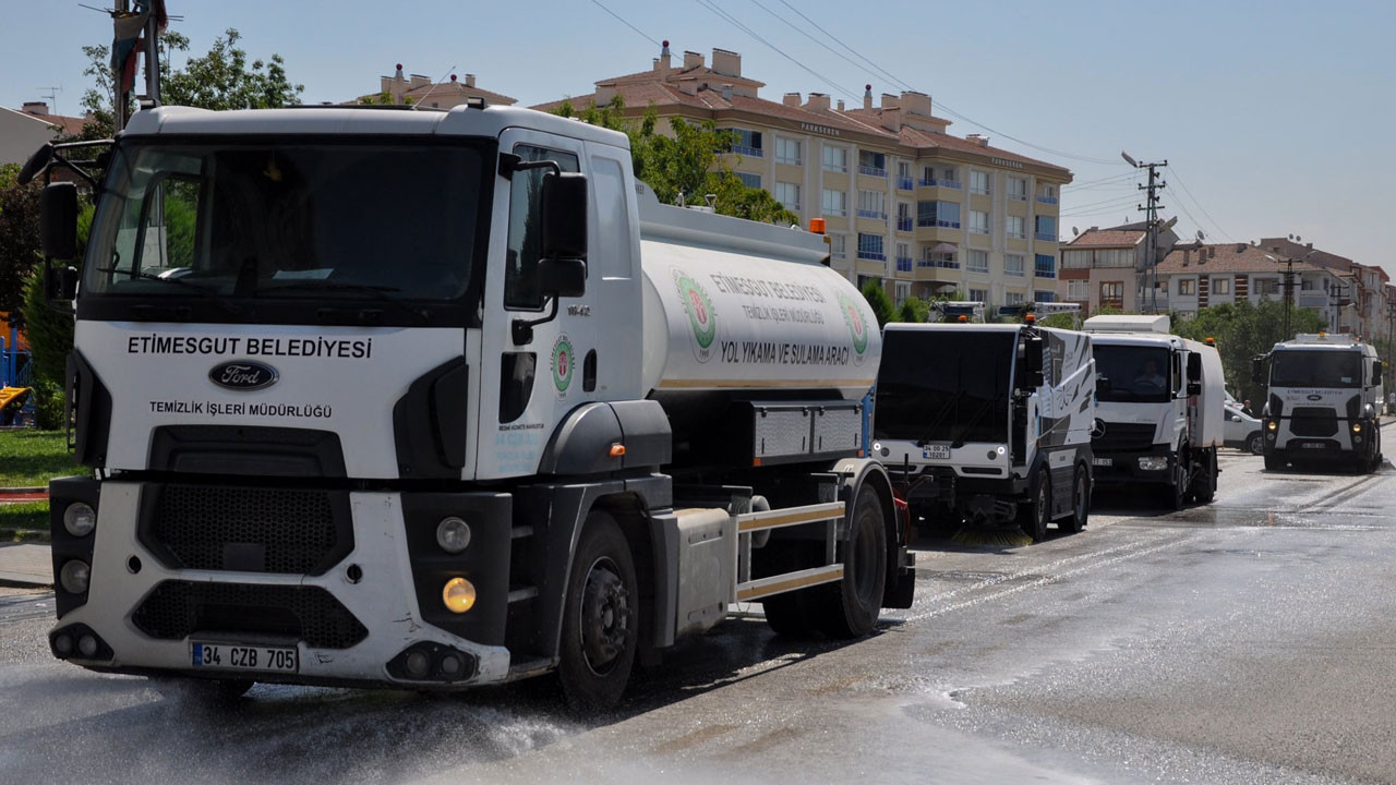 Etimesgut’ta kapsamlı temizlik çalışması