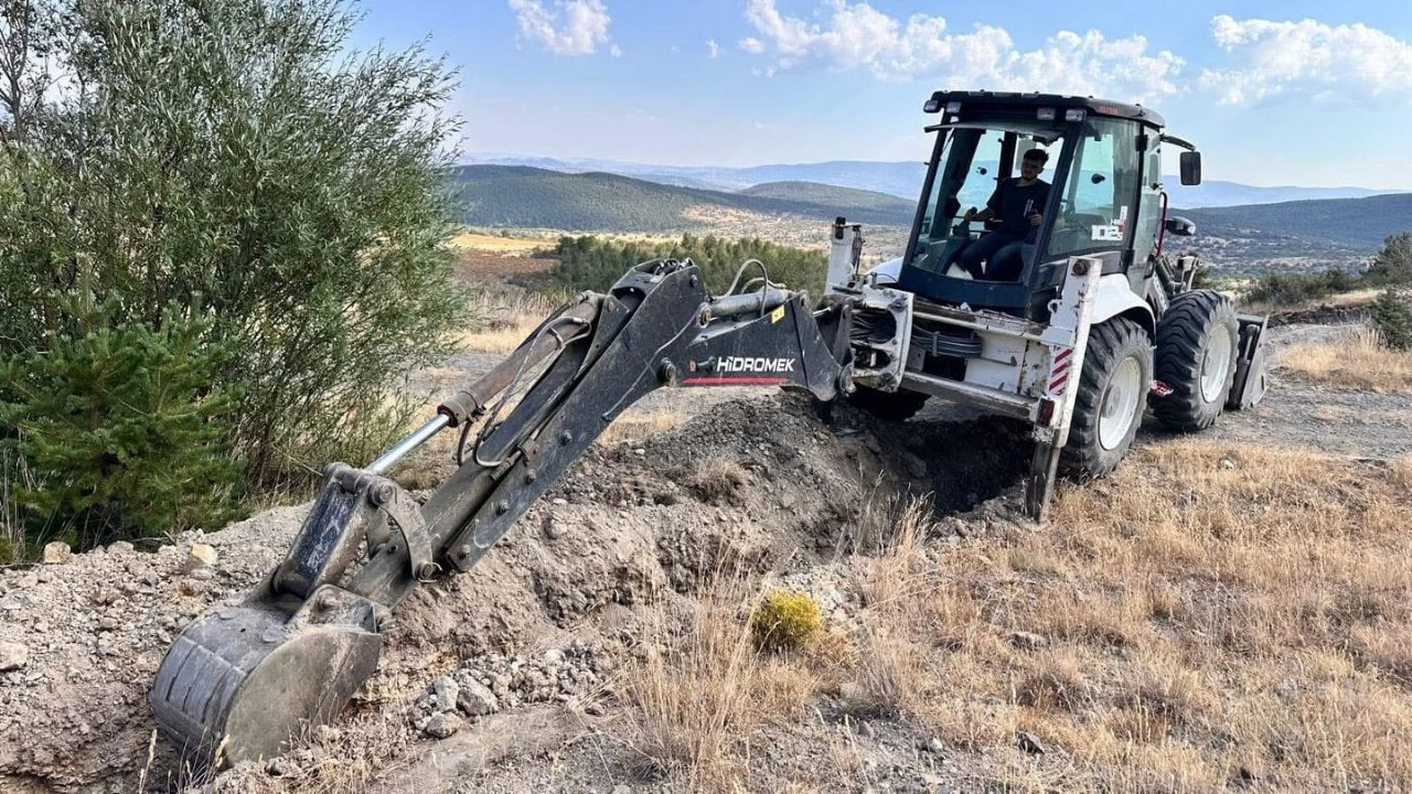 Çamlıdere'de Müsellim Köyü’nün içme suyu hattı yenileniyor