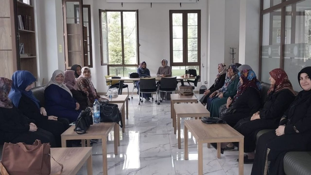 Kızılcahamam’da kadınlara özel millet bahçesi sohbetleri gerçekleşti