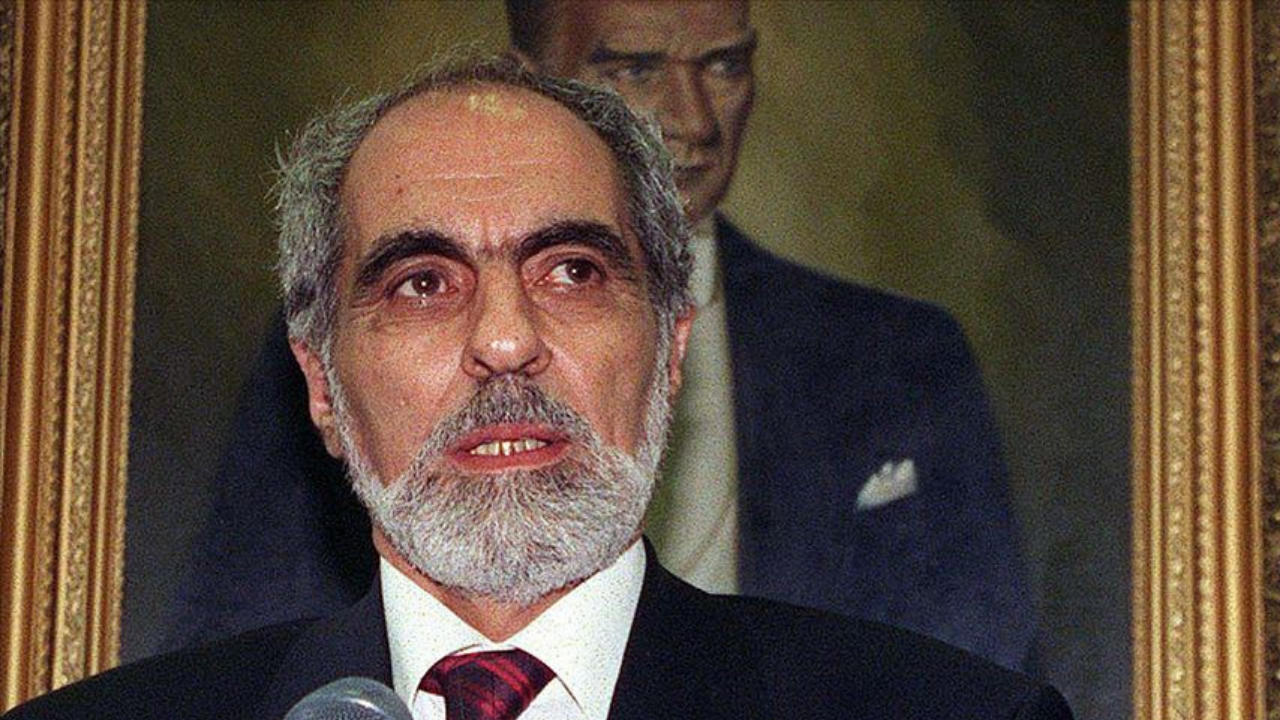 Azerbaycan’ın efsanevi lideri Ebulfez Elçibey ölüm yıldönümünde anılıyor: Elçibey kimdir, nerede doğdu, siyasi hayatı nasıl şekillendi?