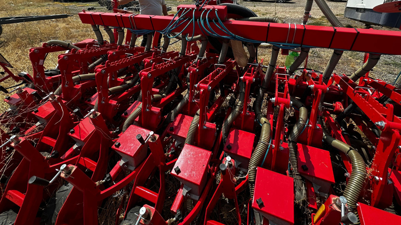 Şereflikoçhisar’da üretime büyük destek! Yeni tarımsal makineler hizmete girdi