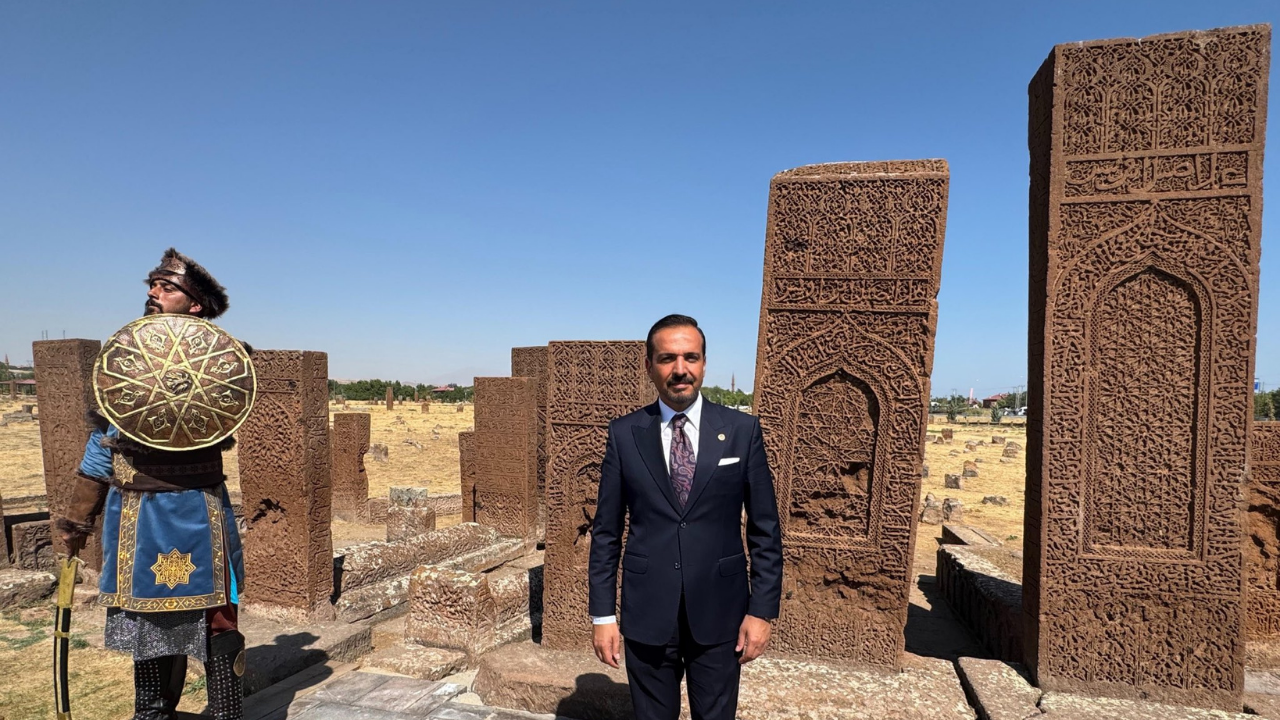 Ankara Milletvekili Kürşat Zorlu'dan Malazgirt mesajı: "Büyük Taarruz ruhu yaşıyor!"