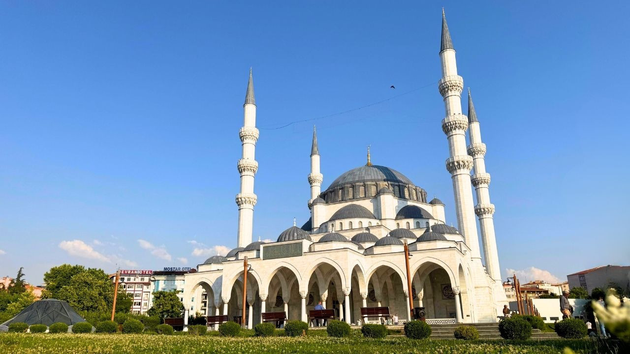 Ankara'nın İbadethane Merkezi Melike Hatun Camii