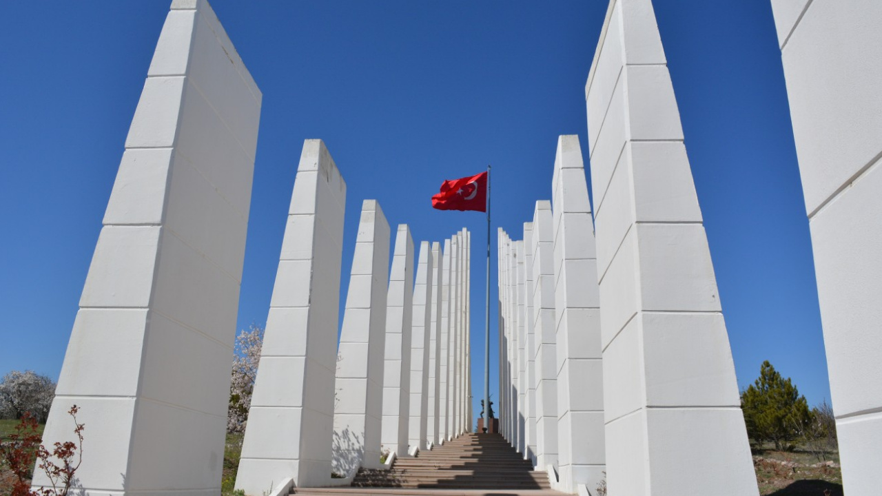 Sakarya Şehitleri Zafer Anıtı ve Müzesi: Tarihin kahramanlarına adanmış bir miras