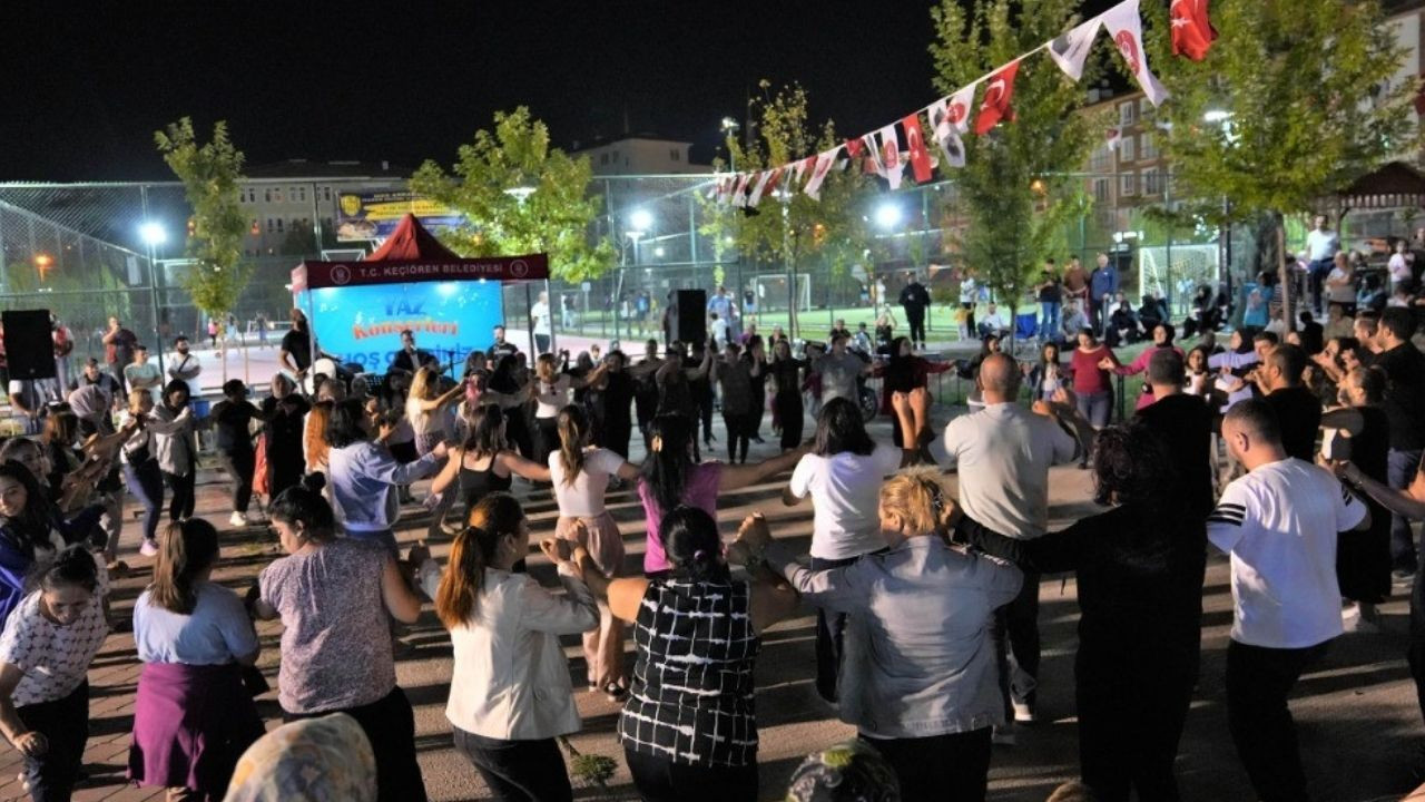 Keçiören’de 'Yaz Konserleri' devam ediyor: Ahmet Mergen Parkı’nda coşku doruğa çıktı
