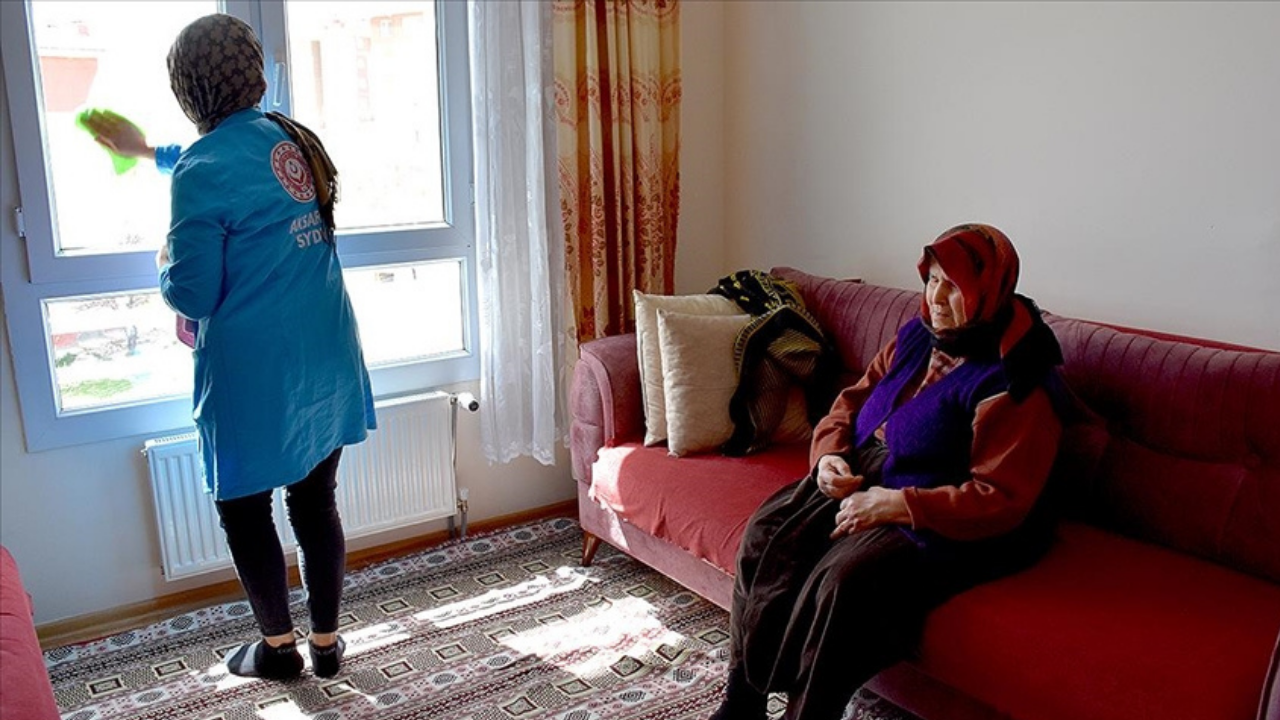 Beypazarı’nda sosyal yardımlar ihtiyaç sahibi vatandaşlara el uzatmaya devam ediyor