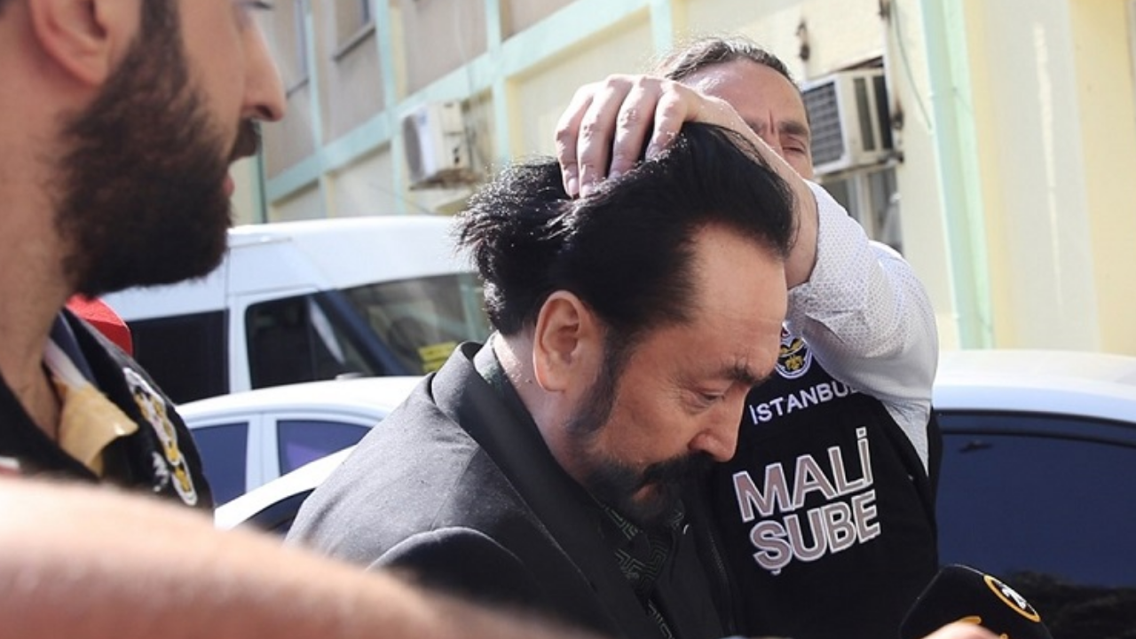 Adnan Oktar kimdir? Türkiye’de tartışmalı figür hakkında her şey