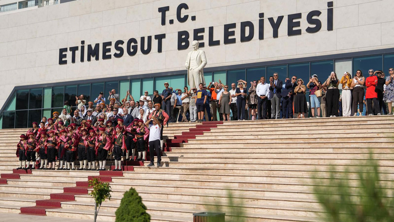 Etimesgut’ta 30 Ağustos coşkusu göklere taşındı