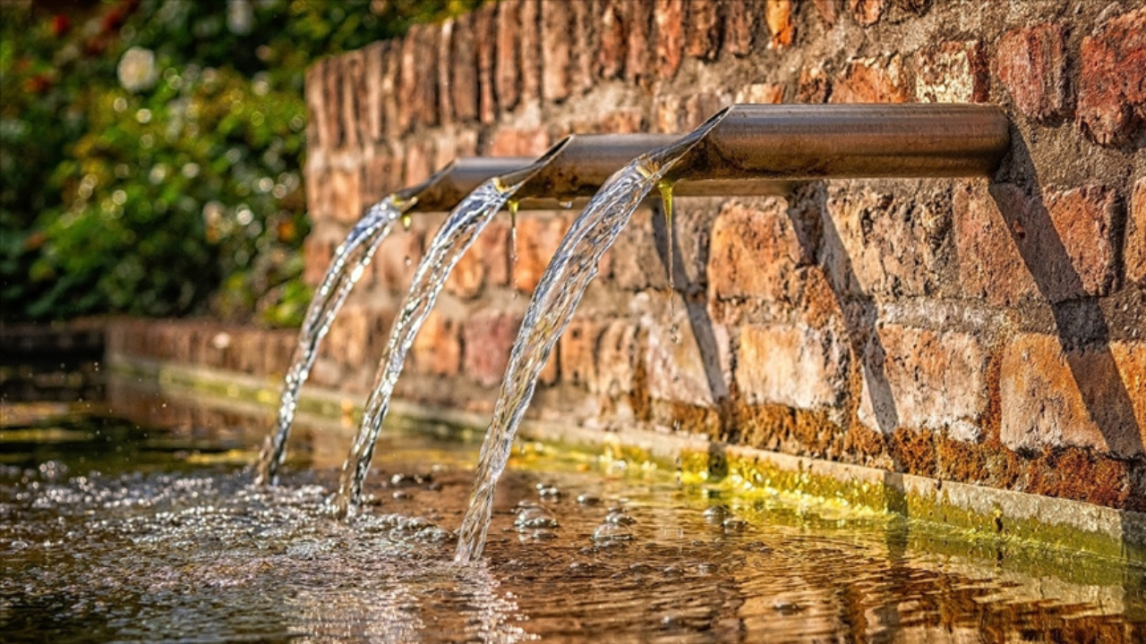 Kırşehir Belediyesi uyardı: Üç çeşmeden akan su içmeye uygun bulunmadı!