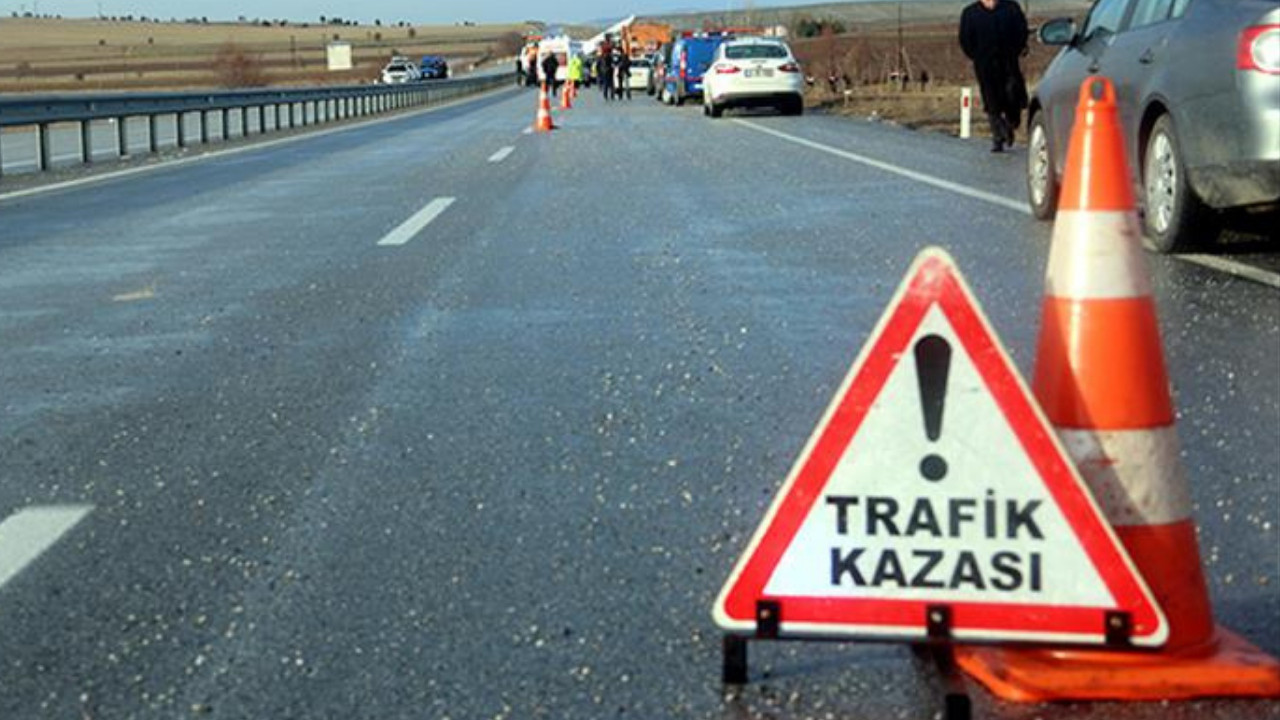 Ankara-Çubuk yolunda feci kaza! Biri çocuk toplam iki yaralı