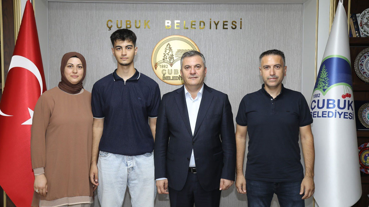 Çubuk’ta bir başarı hikâyesi daha! Başkan Demirbaş'tan tebrik