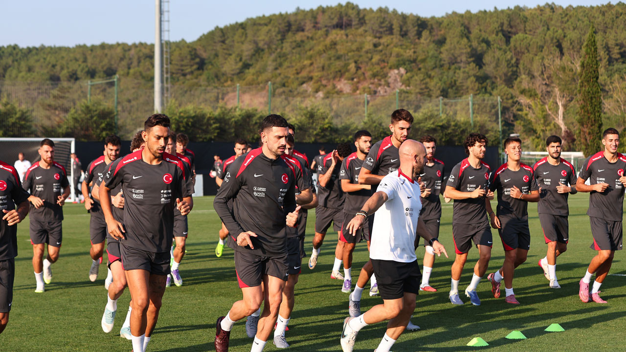 Kızılcahamam’da milli maç heyecanı meydana taşınıyor