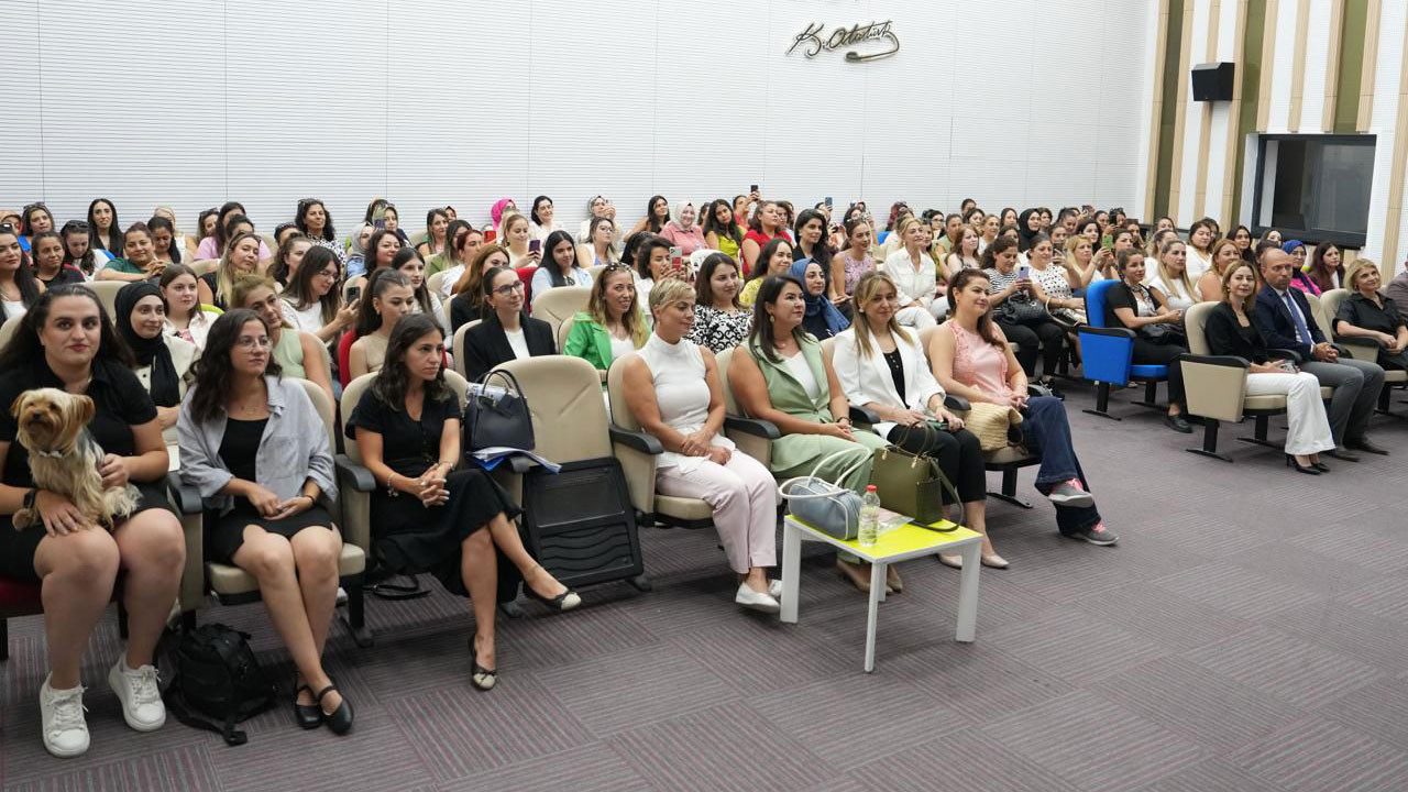 Başkan Beşikcioğlu, öğretmenlerle buluştu