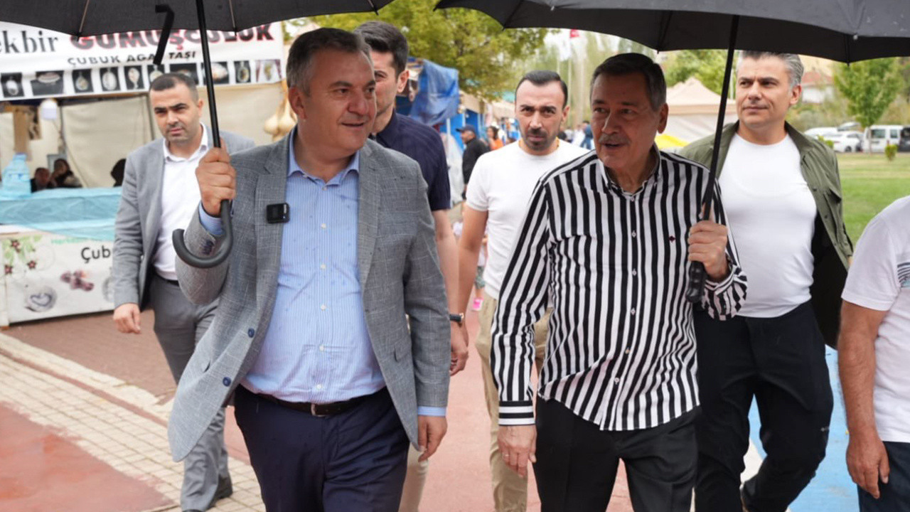 Melih Gökçek Çubuk Turşu Festivali’nde