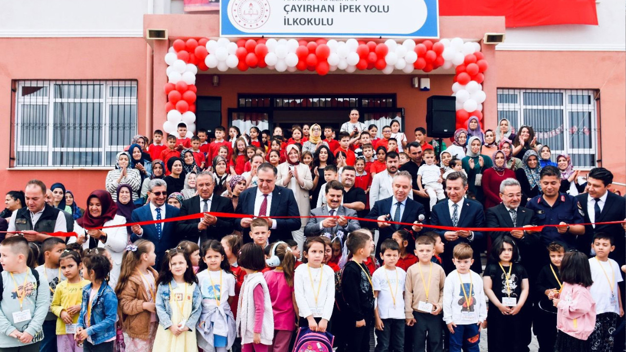 Nallıhan'da minikler için yeni başlangıç! İpek Yolu İlkokulu kapılarını açtı