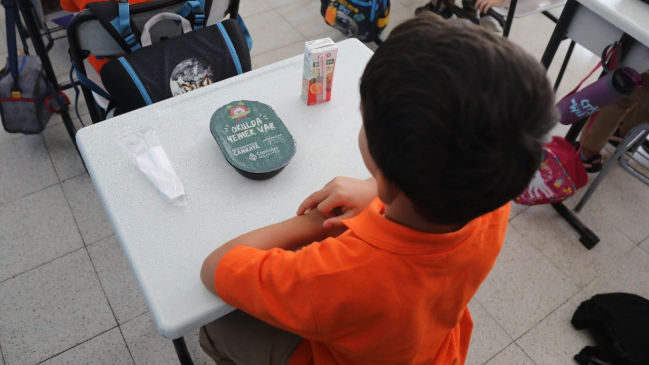 Eğitimde eşitlik için büyük adım! Çankaya’da öğrencilere her gün öğle yemeği