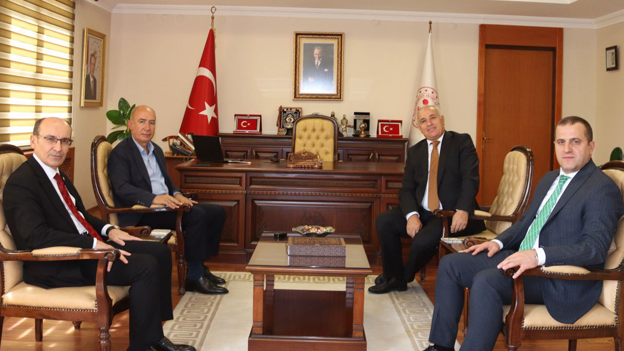 Kaymakam Kılıç’tan Akyurt ve Kalecik’e tebrik ziyareti