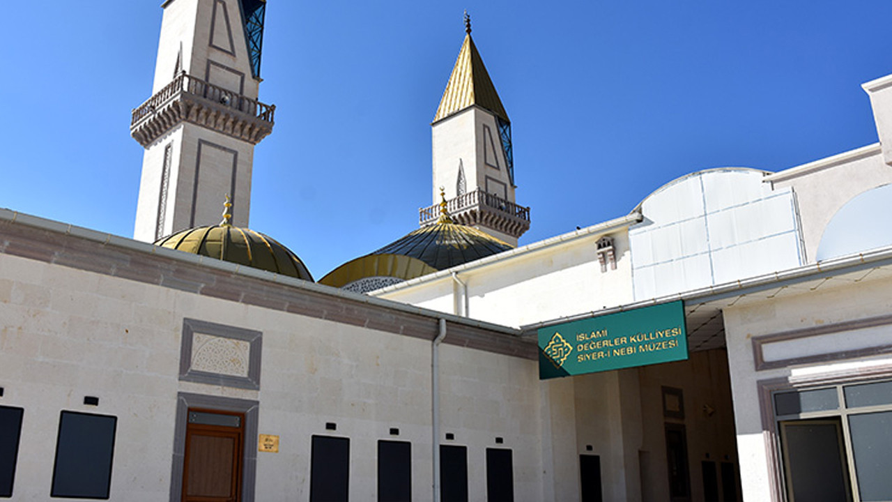 İslami Değerler Külliyesi’nden Siyeri Nebi’nin 1500. yılı anısına hayır kermesi ve anma günü