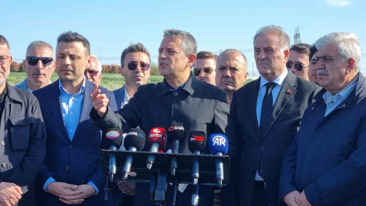 Özgürlük Yürüyüşü son buldu: Özgür Özel'den Silivri'de kritik mesajlar!