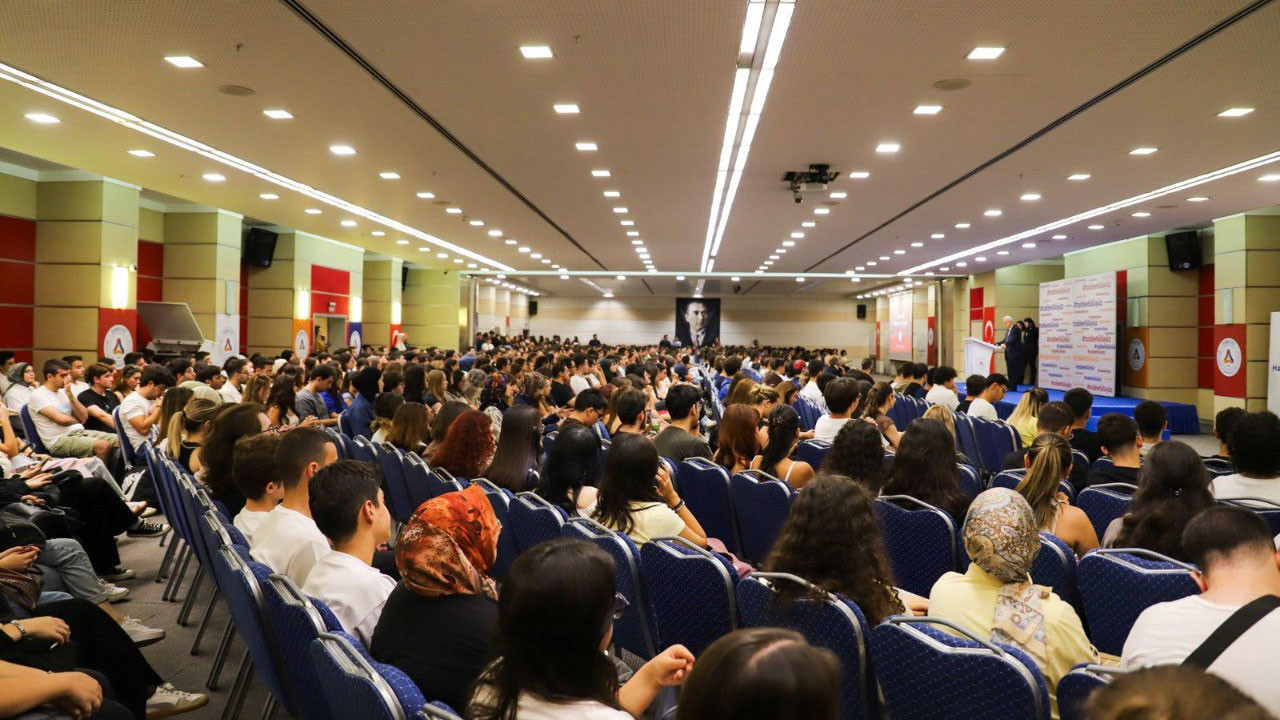 TOBB ETÜ'de Uyum ve Yönlendirme Programı gerçekleşti