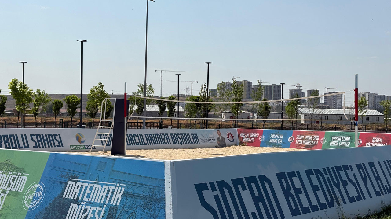 Gençler Sincan Park’ta plaj voleybolunda buluşuyor