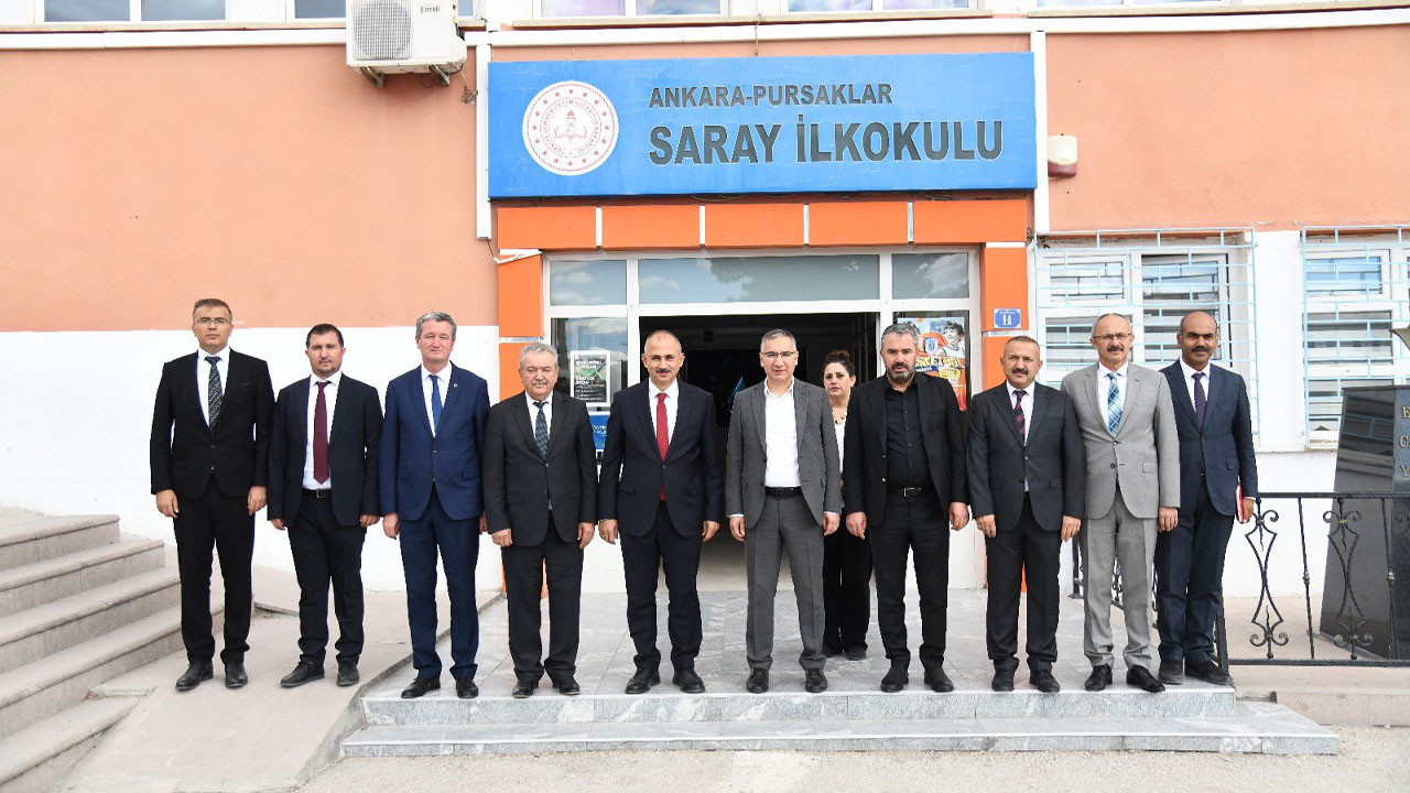 Pursaklar Saray İlkokulu’na “Çevre Beratı” ödülü