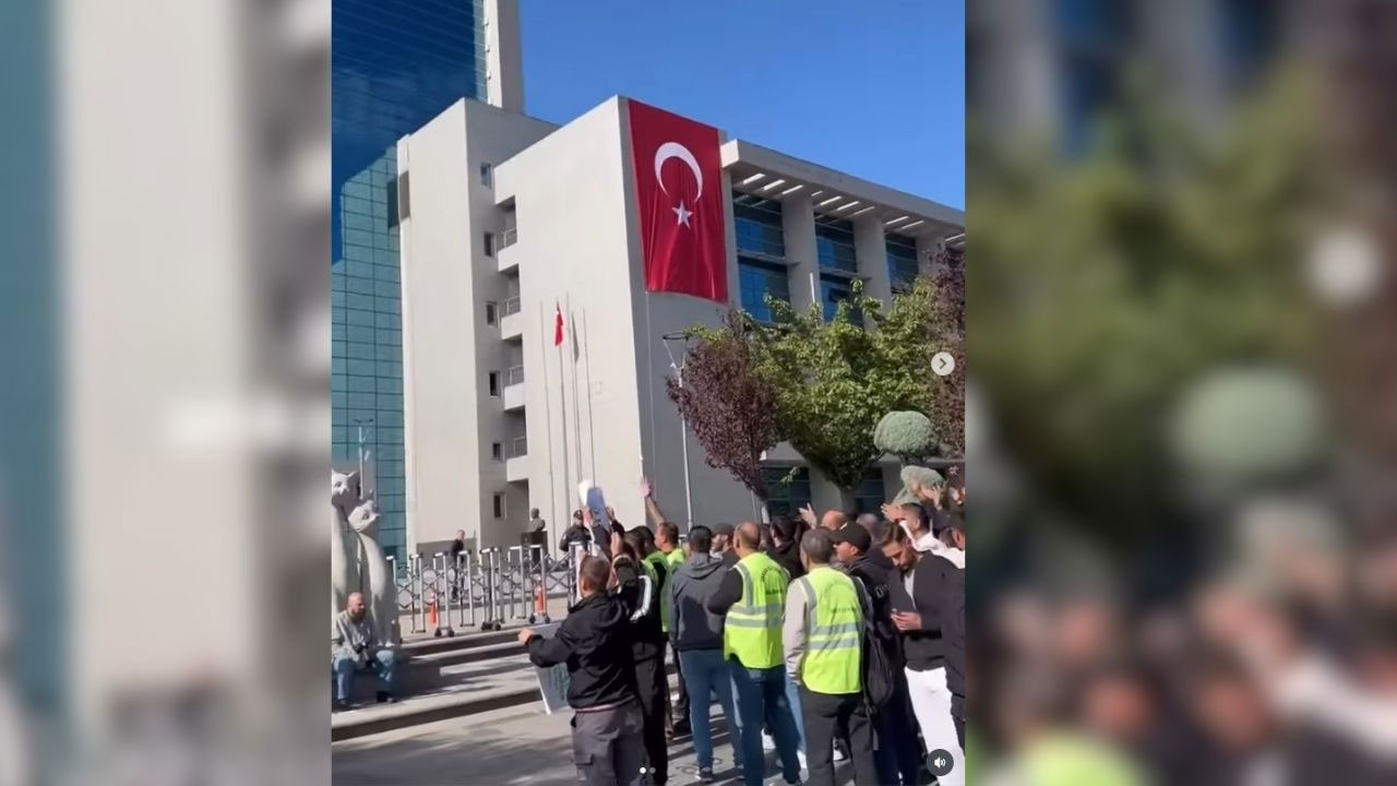 Geçici ANFA işçileri belediye önünde eylem yaptı