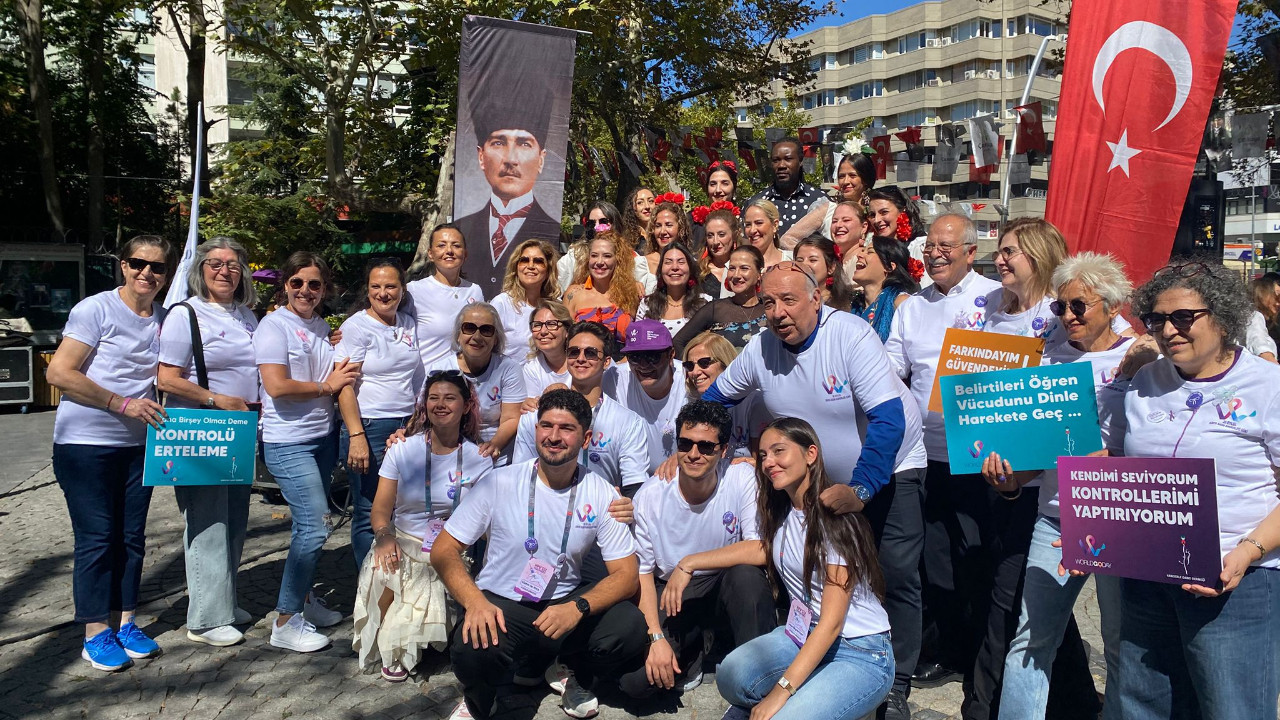 Kuğulu Park’ta “20 Eylül Dünya Jinekolojik Kanserler Farkındalık Günü” etkinliği düzenlendi