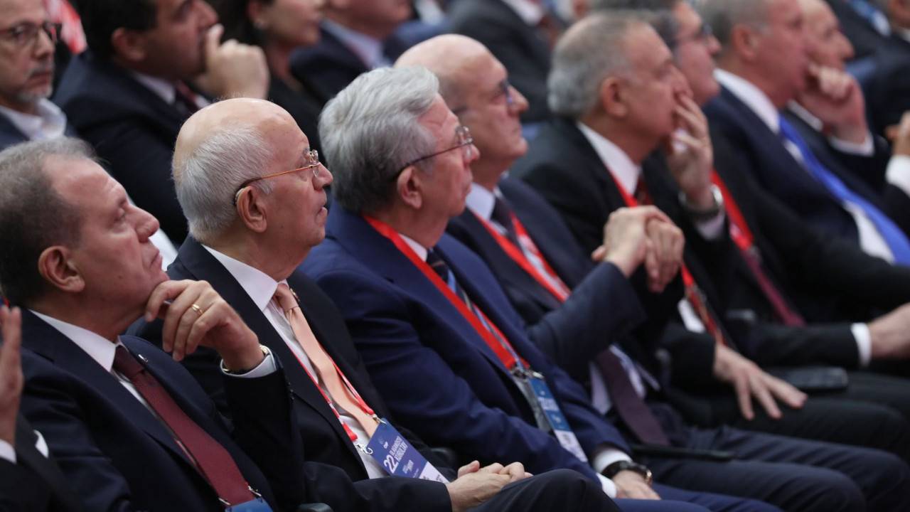 Yenimahalle’den CHP kurultayına güçlü destek