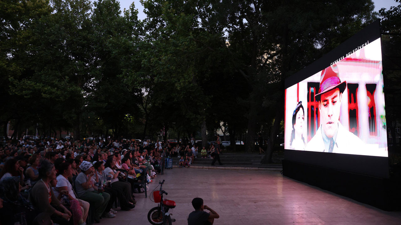Çankaya Açık Hava Sinema Günleri sona erdi: 30 bin kişi nostaljiye doydu