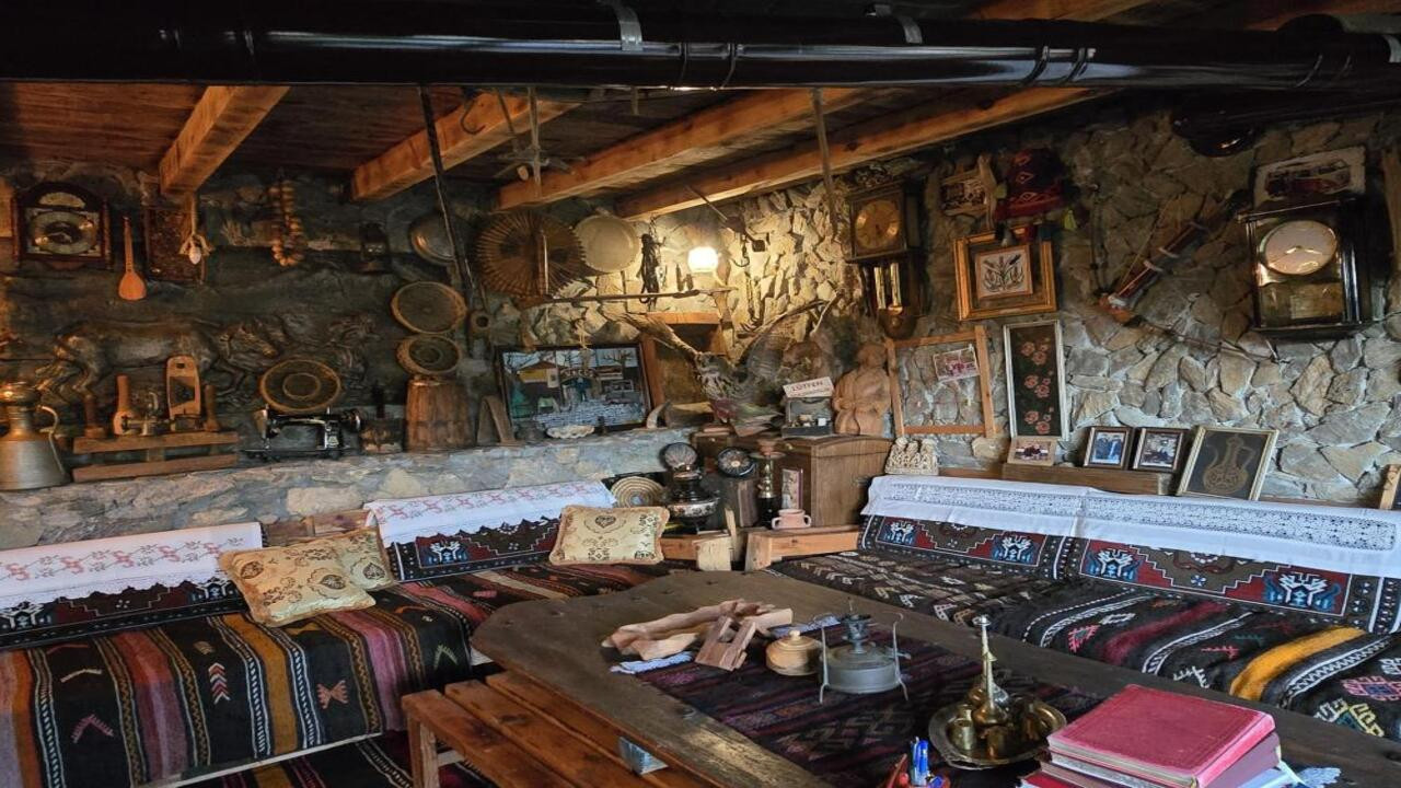 Yozgat’ta antika tutkusu, koleksiyonu müzeye dönüştürdü