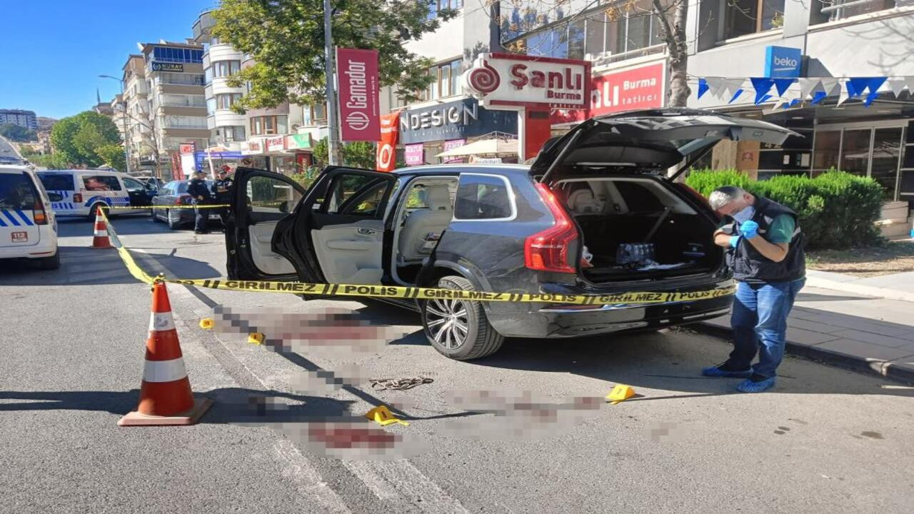 Çankaya’da kanlı kavga: Patronunun kulağını ısırarak kopardı!