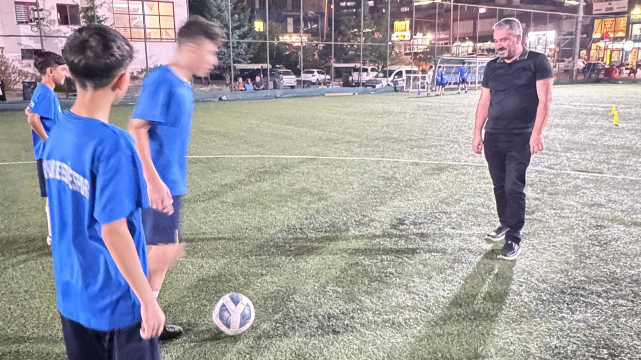 Pursaklar’da sporun kalbi gençlerle atıyor