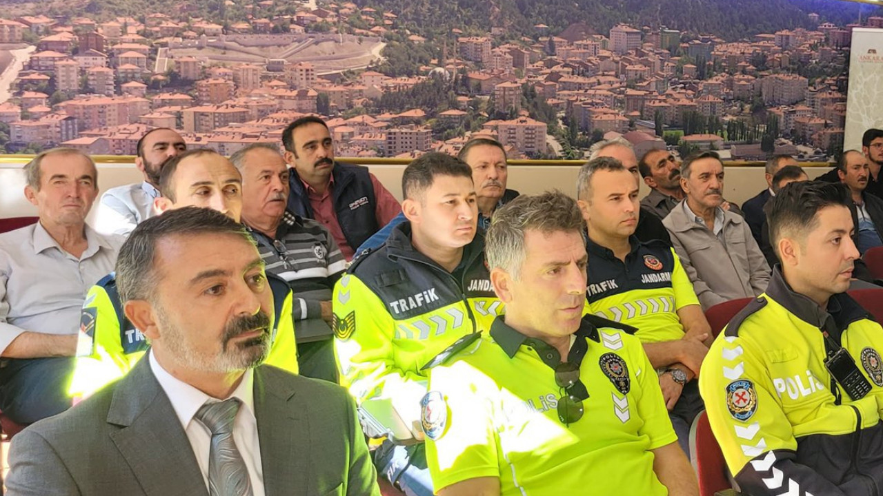 Kızılcahamam'da öğrenci güvenliği için adım! Servis şoförleri eğitime alındı