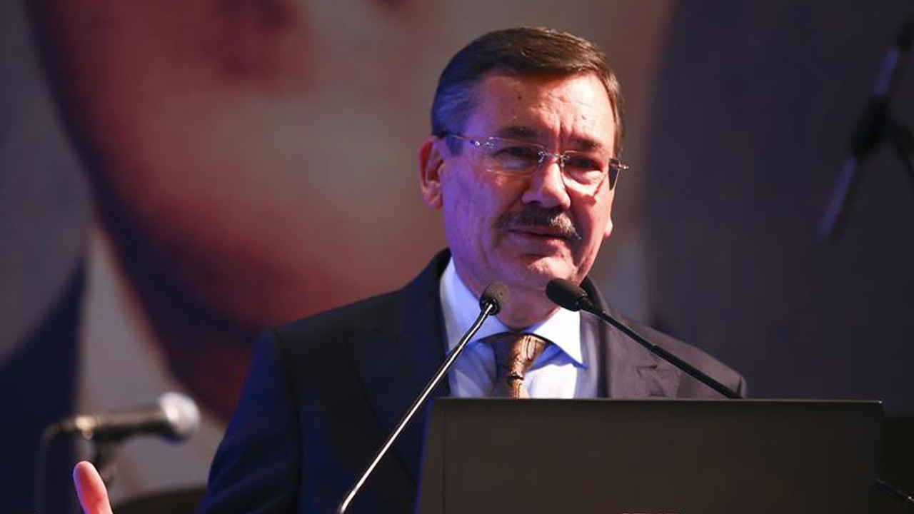 Melih Gökçek ve Mansur Yavaş arasında yeni tartışma: Ankara’daki projeler gündemde!