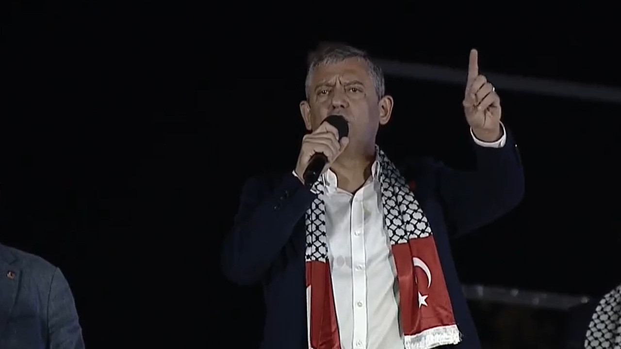 Özgür Özel: “Türkiye Cumhuriyeti Cumhurbaşkanı’na ‘yalvarıyor’ diyenin alnını karışlarım”