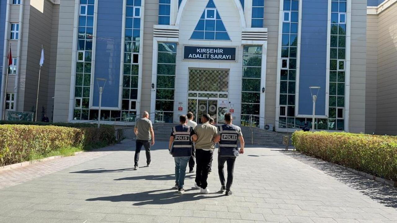 Kırşehir’de silahlı yaralama olayına karışan 2 şahıs tutuklandı