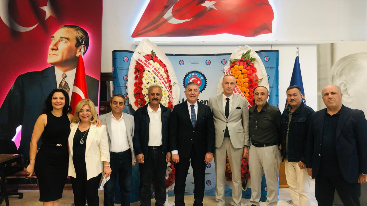 Kırşehirli Dernekler Federasyonu Genel Başkanı Gökçınar’a “Yılın Sivil Toplum Kuruluşu” ödülü