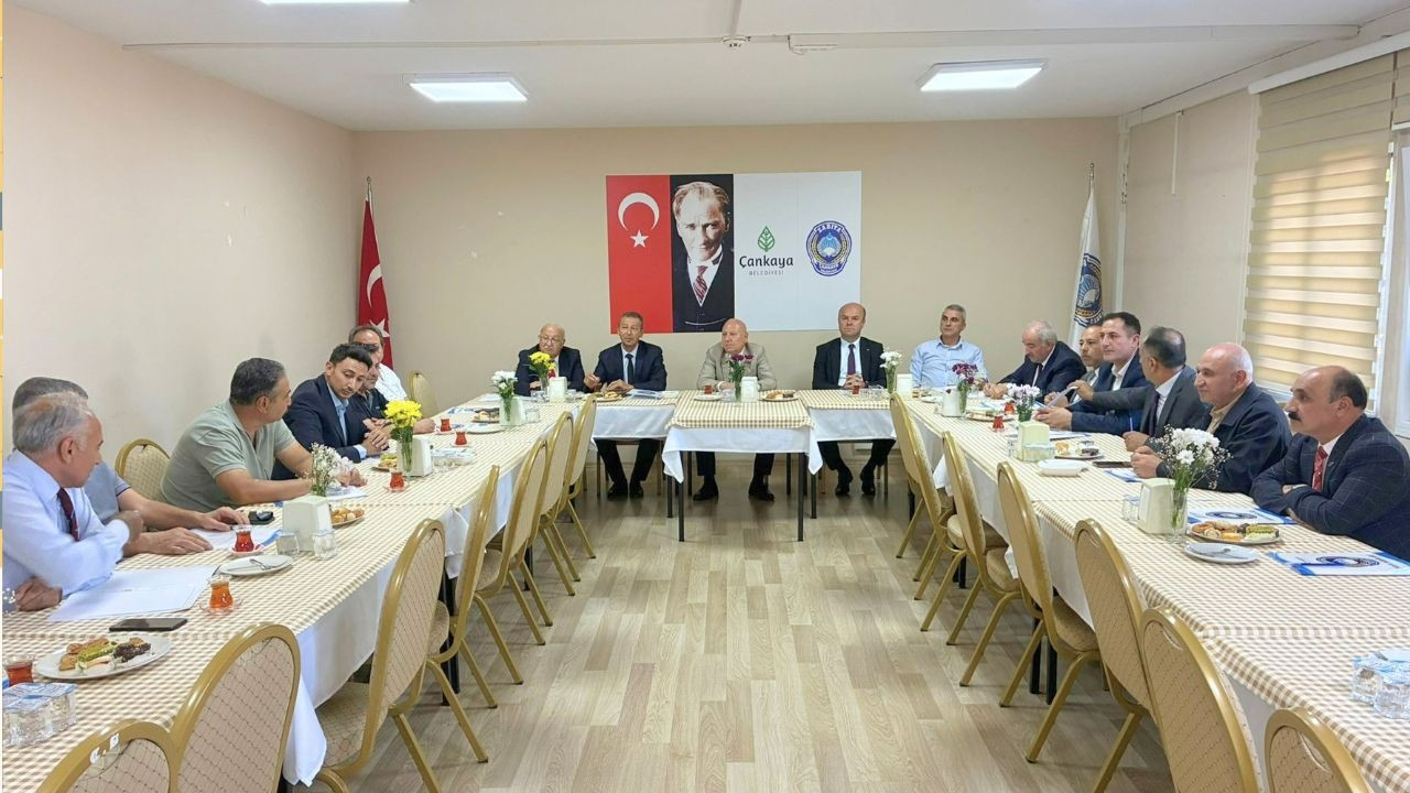 Çankaya Belediyesi esnaf odalarıyla istişare toplantısı düzenledi