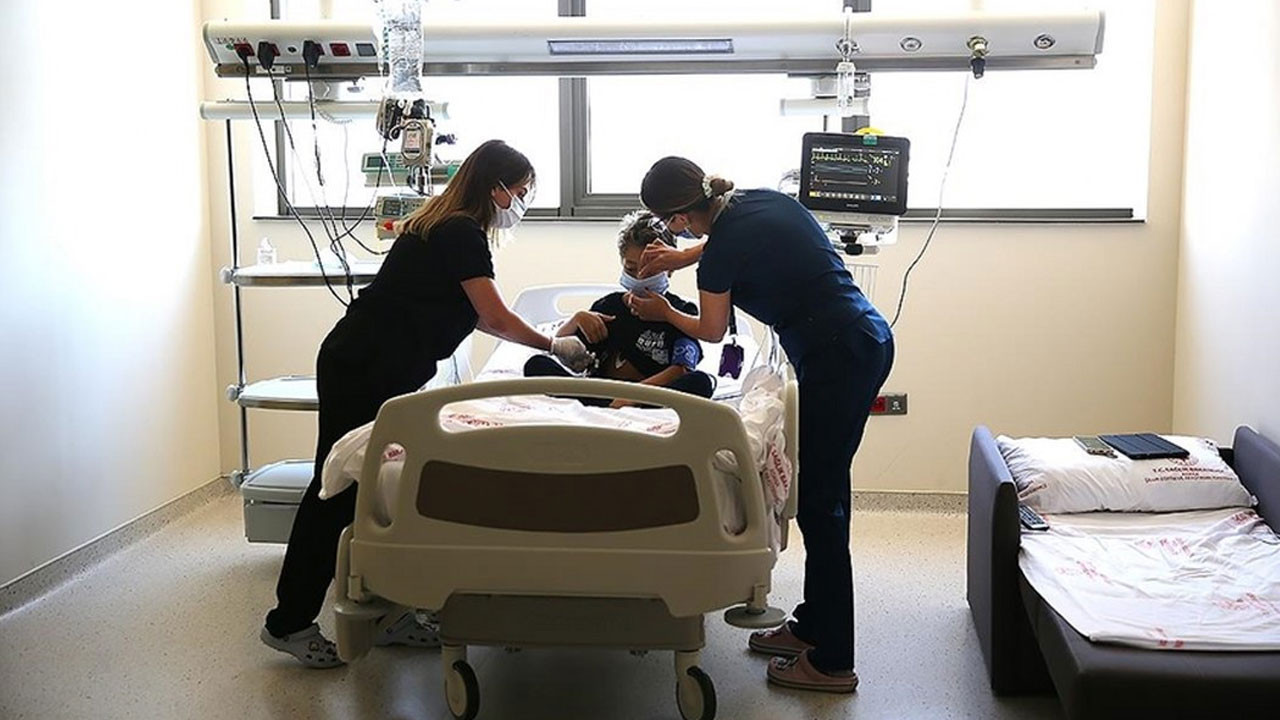 Hücresel tedavilerdeki yenilikler KKTC’de buluştu