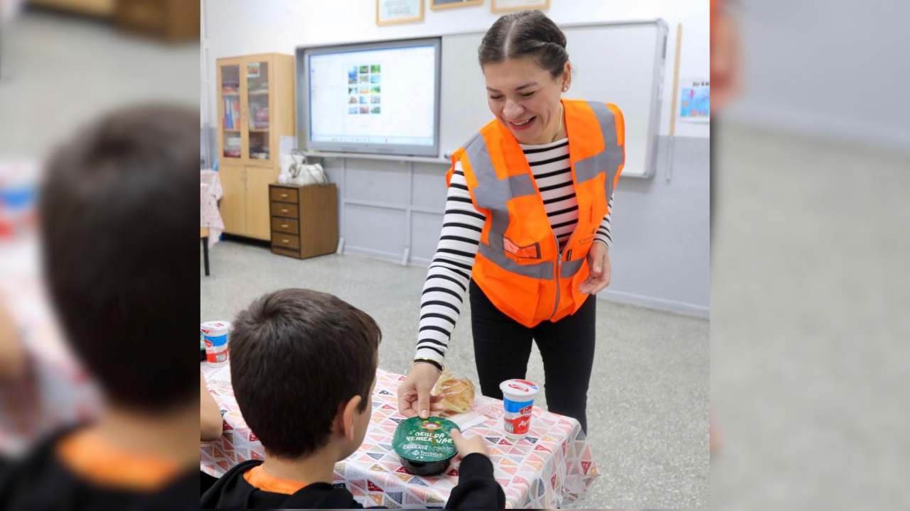 Çankaya Belediyesinden öğrencilere sıcak destek: 2 bin çocuğa her gün sıcak öğle yemeği!