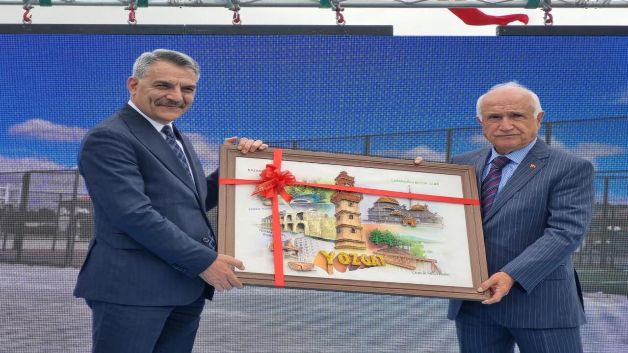 Yozgat’ın o ilçesindeki okula, TBMM Eski Başkanı Çiçek’in adı verildi