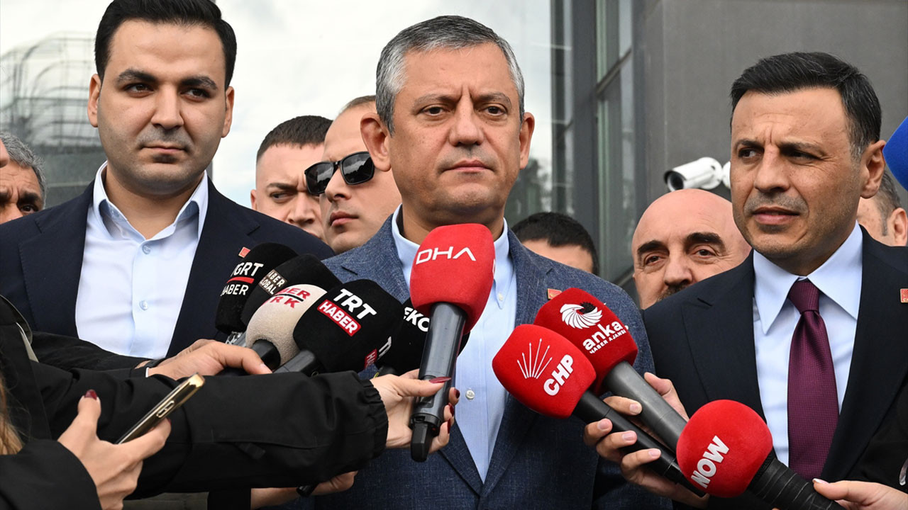 Özel'den milli muharip uçağı KAAN'a destek: "Bu projenin arkasındayız