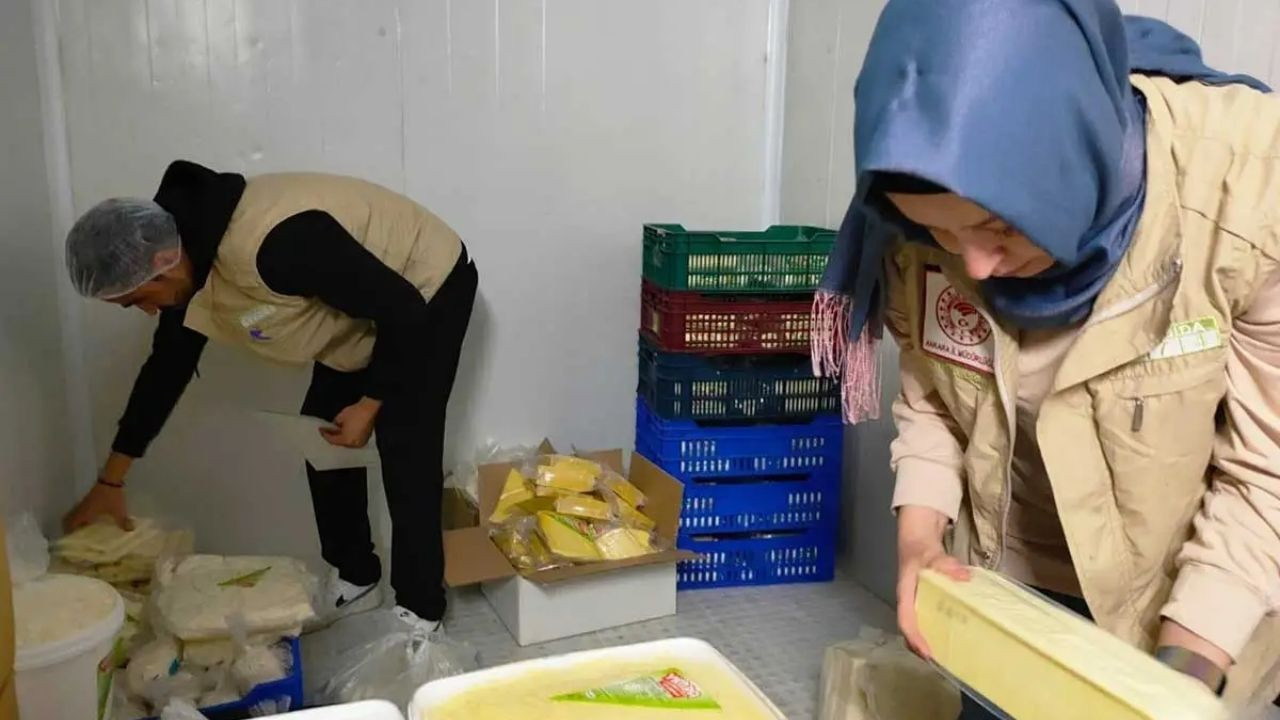 Yenimahalle’de süt ürünleri tesisine baskın! 3 ton bozuk ürün yakalandı