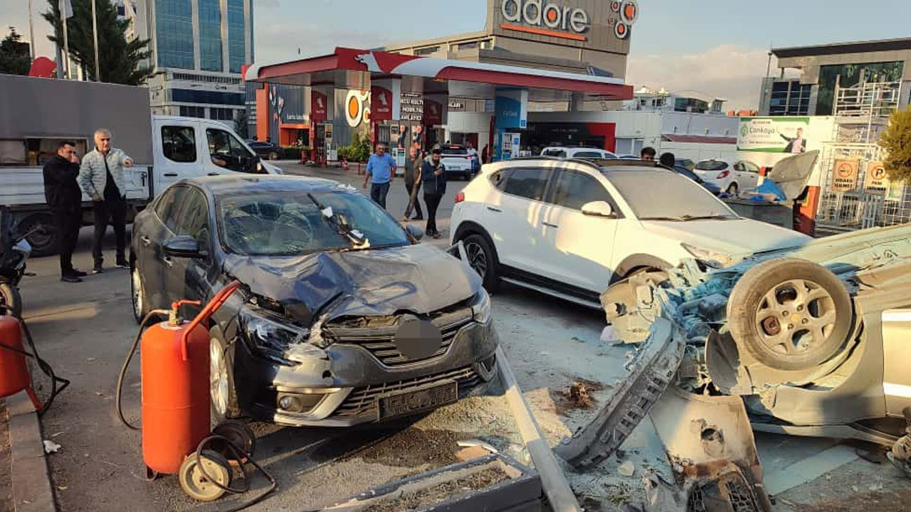 Çankaya'da feci kaza! otomobil, savrularak bir benzinliğe girdi
