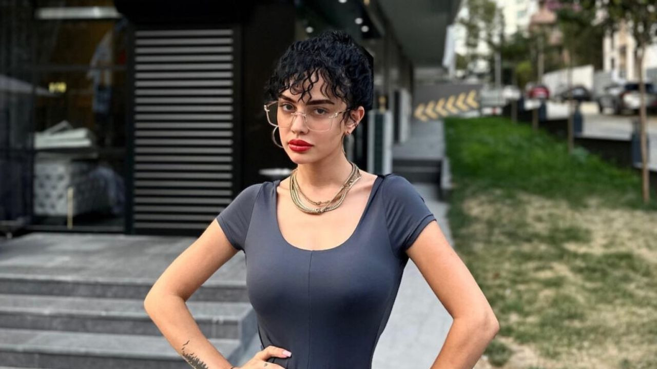 Ece Ronay kimdir? Hangi şarkılarla ünlü oldu ve Mehmet Ali Erbil olayı nedir?