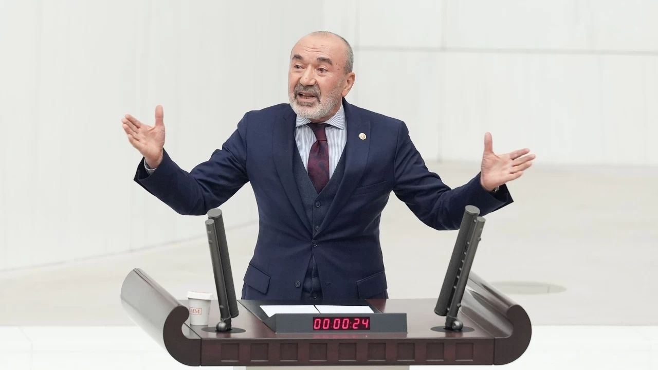 Yaşar Yıldırım kimdir, hangi partilerde ve hangi görevlerde yer aldı?