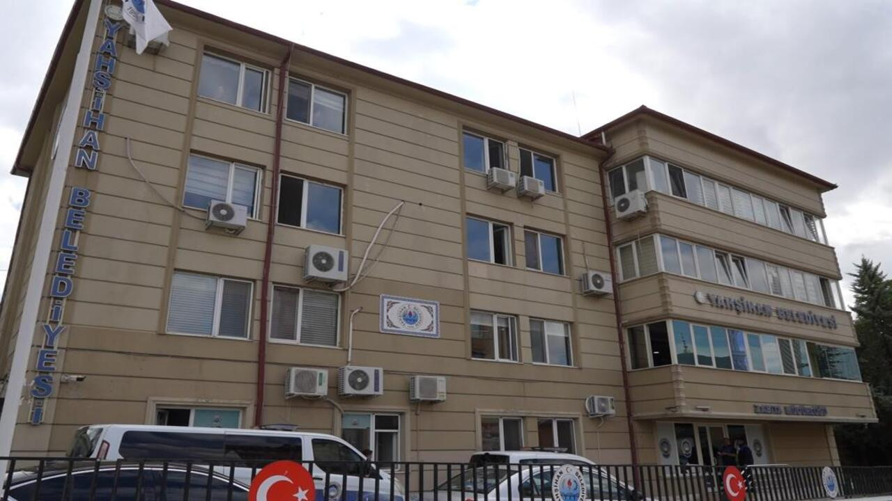 AK Partili Yahşihan Belediye Başkanı Ahmet Sungur’un mal varlığına el konuldu!